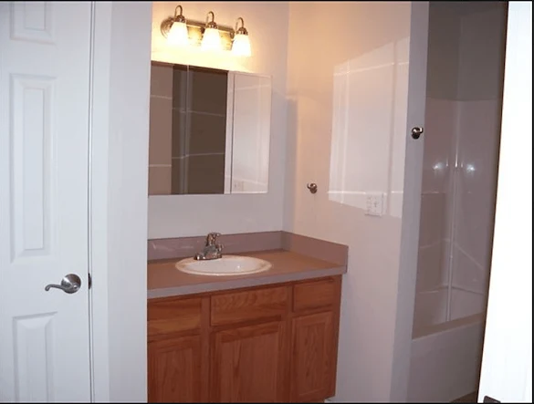 Image of The Avenues (7)