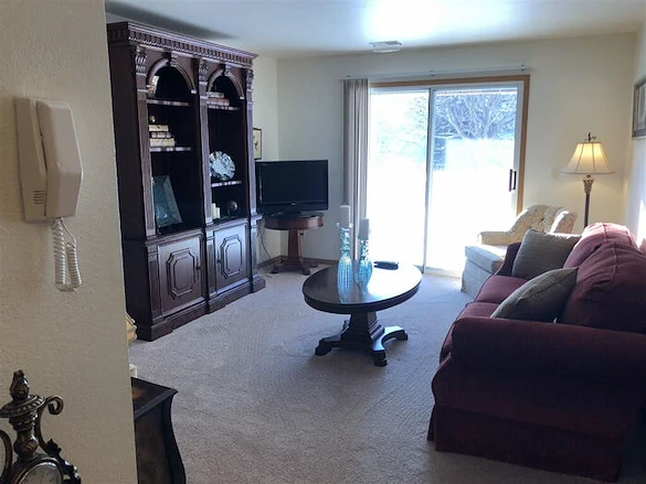 Image of Parkway Landings Seniors Apartments (6)