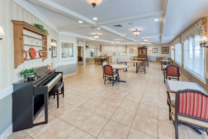 Image of Cedarhurst of Bloomington (8)