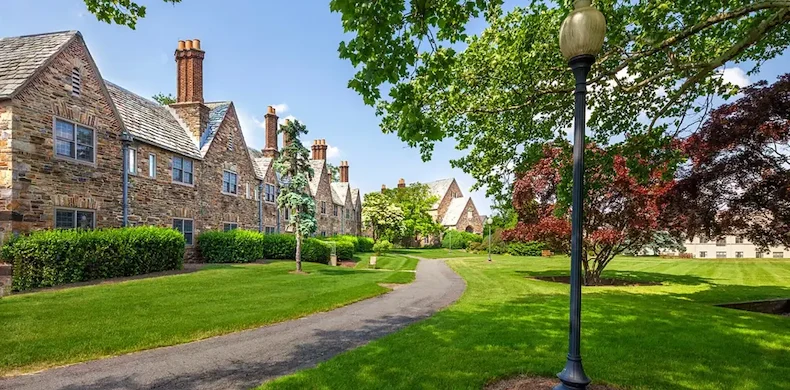 Image of Winchester Gardens (1)