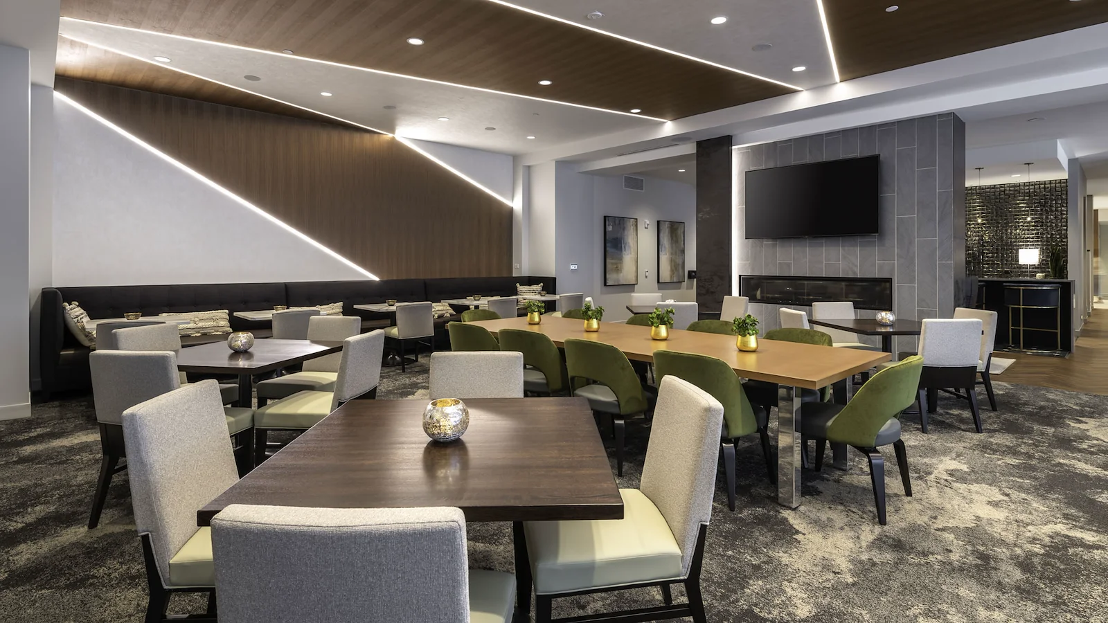 Image of Avidor Evanston (3)