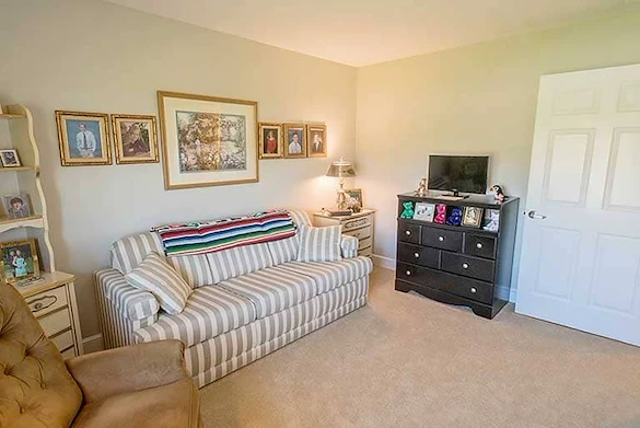 Image of The Chapel Hill Community (7)