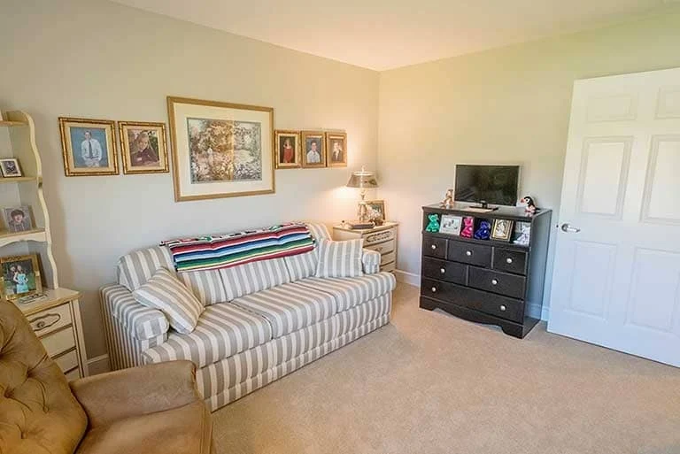 Image of The Chapel Hill Community (7)