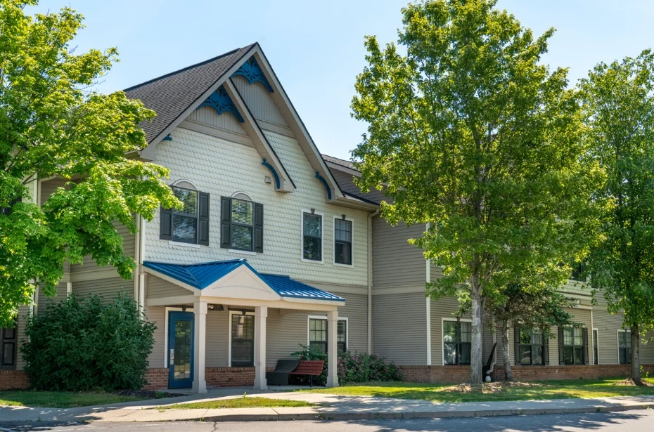 Image of Commonwealth Senior Living at New Baltimore (2)