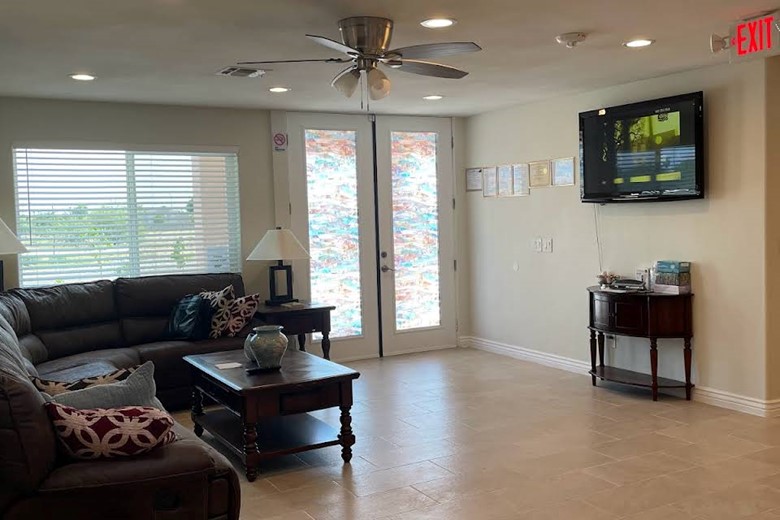 Image of Hollyhock Assisted Living (4)