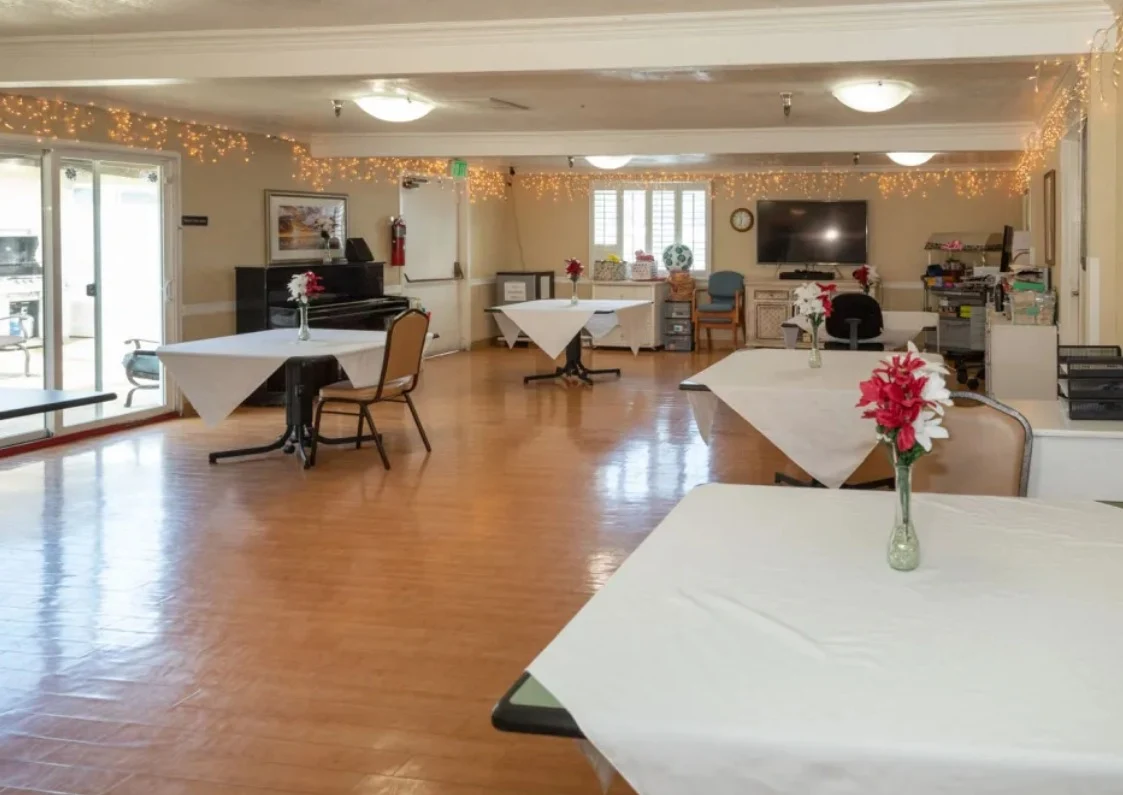Image of Lomita Post Acute Care Center (3)
