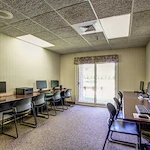 Image of Hazelcrest Place Apartments & Townhomes (8)