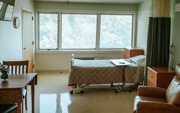 Image of Oakmont Manor (4)