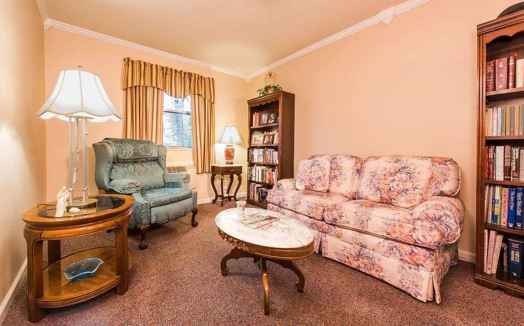 Image of Farmington Presbyterian Manor (6)