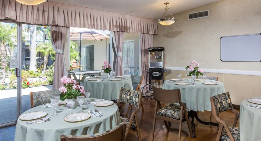 Image of The Earlwood (3)