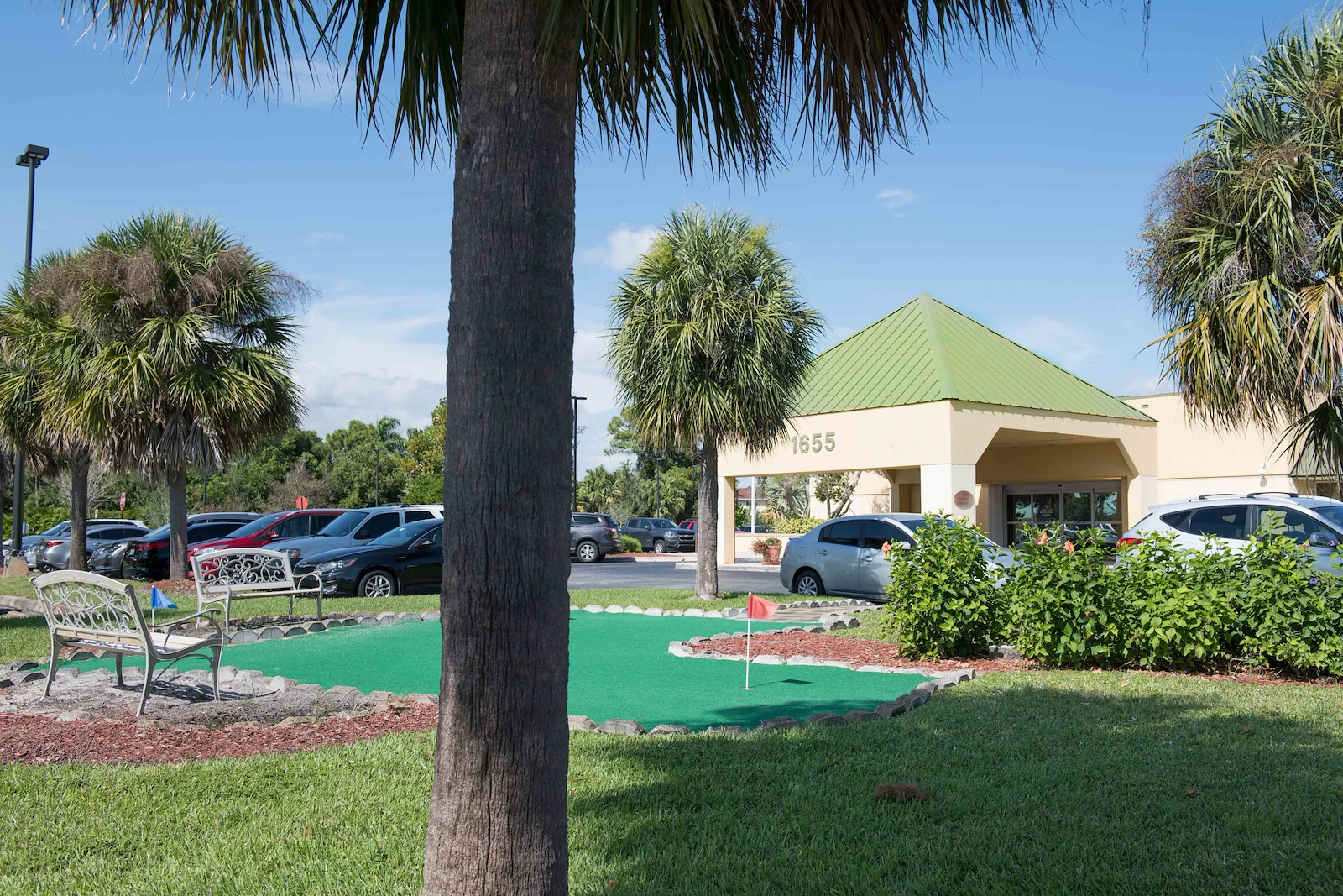 Image of Savannas Park Health and Rehabilitation Center (5)