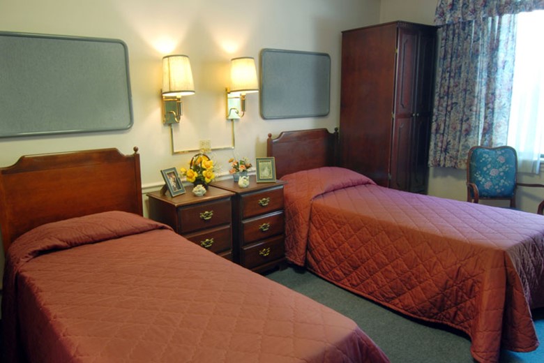 Image of Alden Town Manor Rehab & Hcc (2)