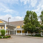 Image of Carriage Green at Milford (1)