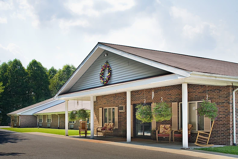 Image of Hilltop Center (1)