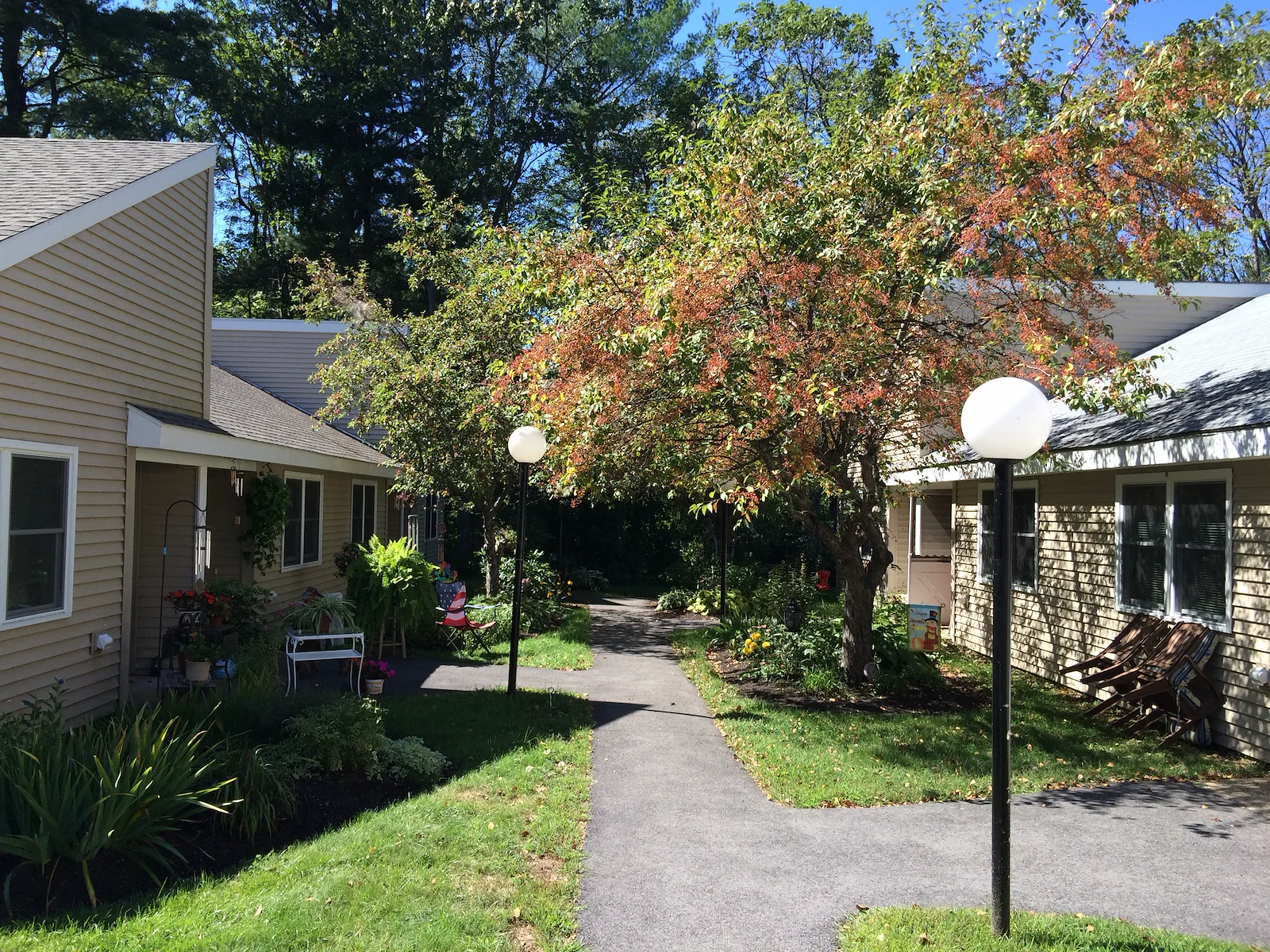 Image of Pond View Apartments (1)