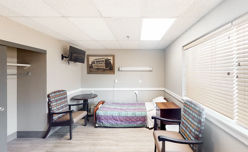 Image of Cherrelyn Healthcare Center (9)