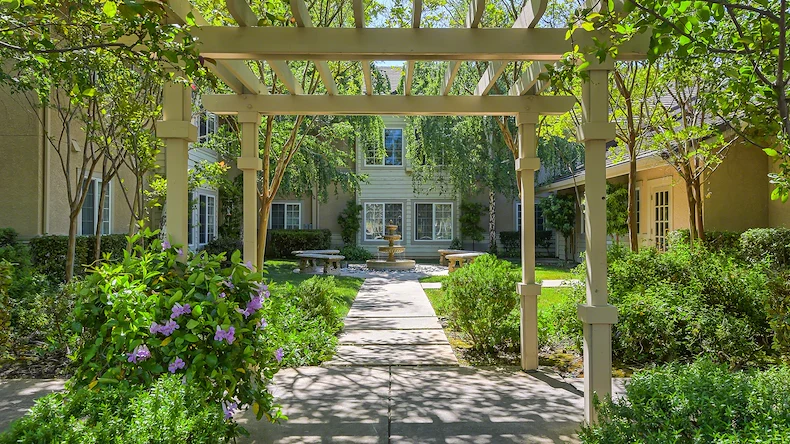 Image of Diamond Terrace Apartments (3)