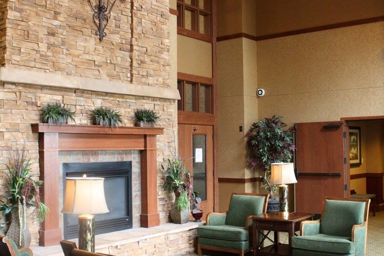 Image of Saint Therese at Oxbow Lake Senior Living (7)