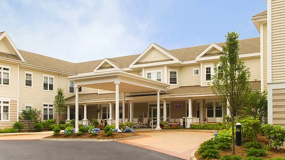 Image of Atria Covell Gardens (1)