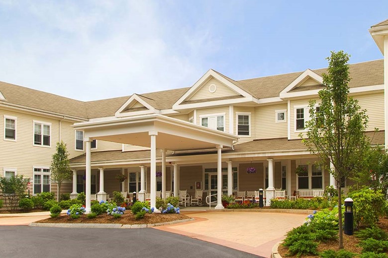 Image of Atria Covell Gardens (1)