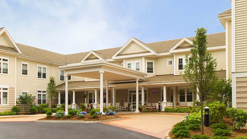 Image of Atria Covell Gardens (1)