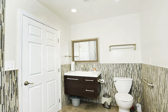 Image of Blue Skies of Chatsworth (7)