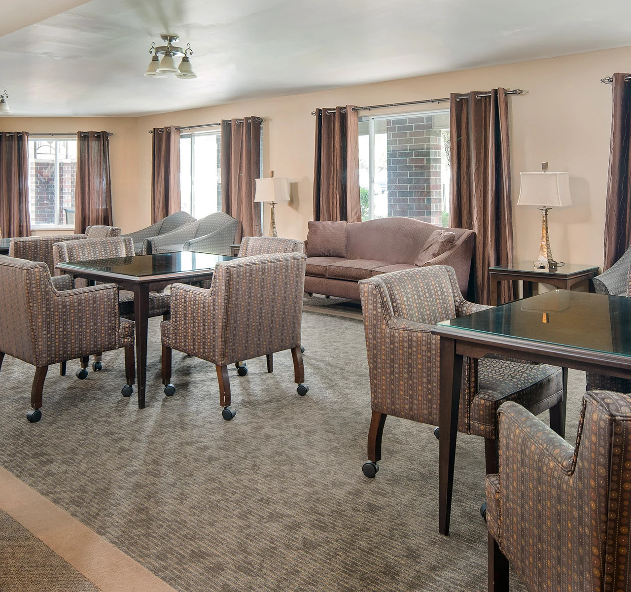 Park Vista Retirement Living North Hill East Moline, IL, visiting area