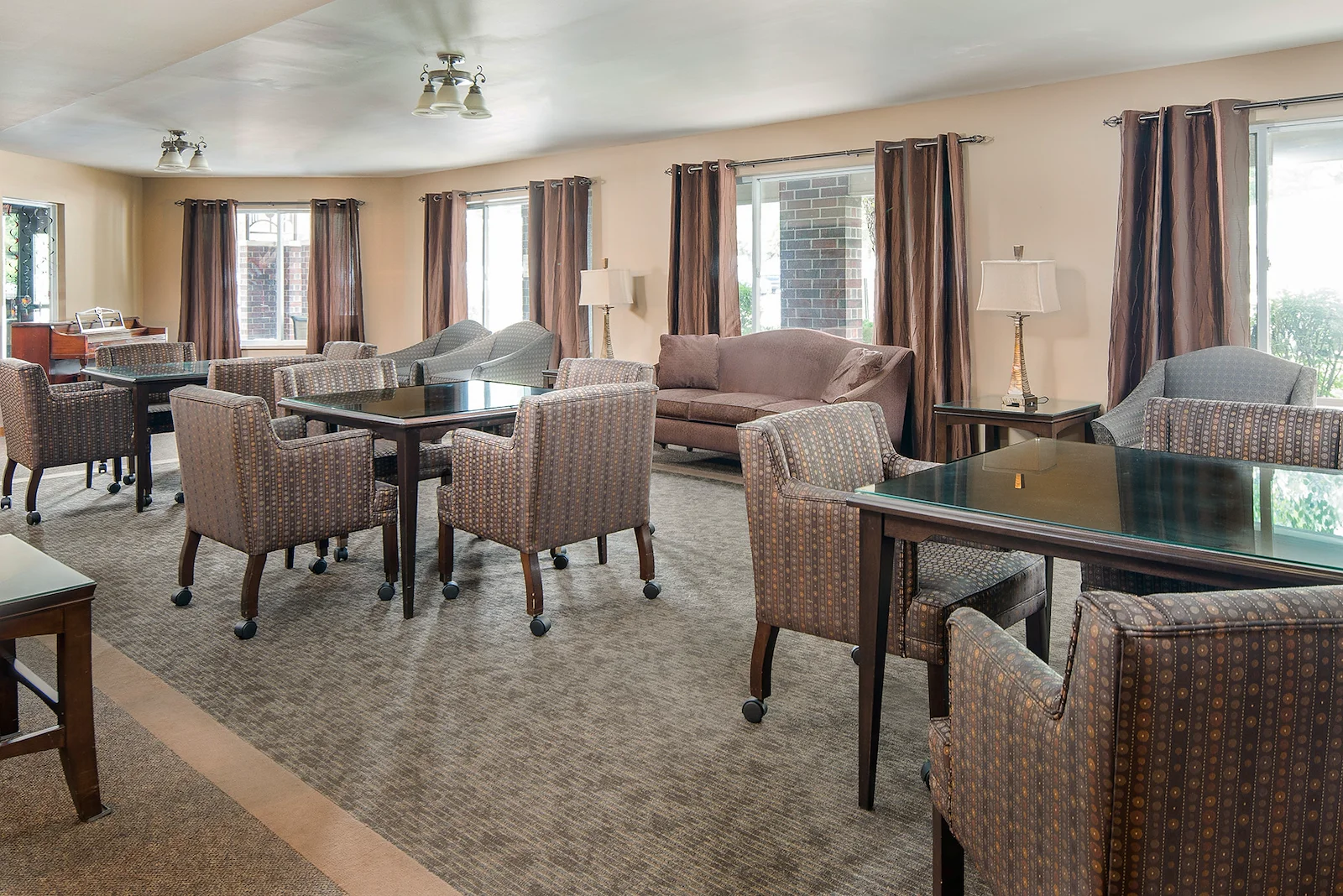 Park Vista Retirement Living North Hill East Moline, IL, visiting area
