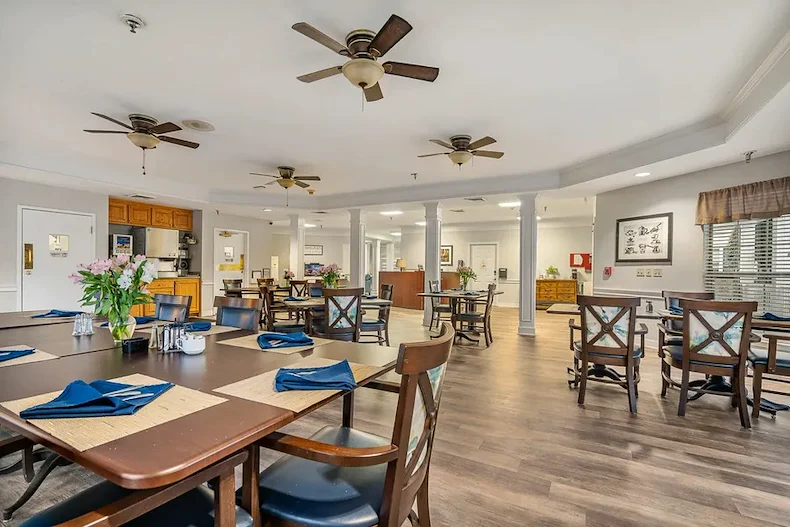 Image of Oaks at Cedar Shoals (5)