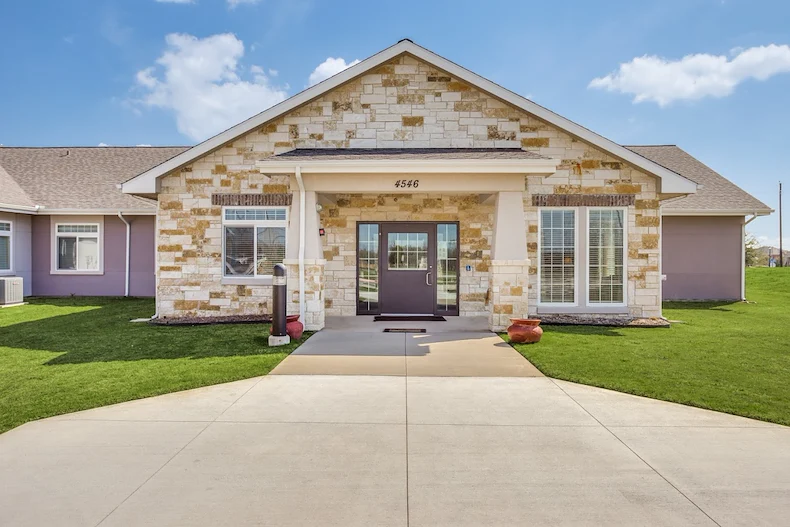 Image of Oxford Glen Memory Care at Sachse (1)