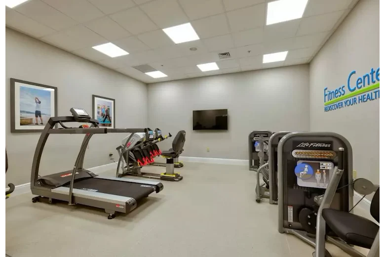 Image of Aston Gardens at Pelican Pointe (9)