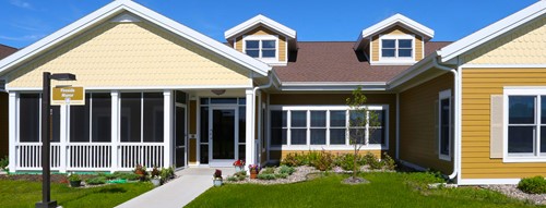 Image of Neighbors - West Neighborhood (The) (3)