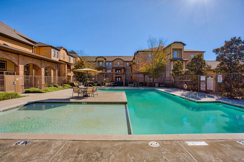 Image of HomeTowne at Garland (1)