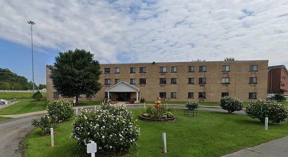 Image of Chapel House & Friendship House in Grayson (2)