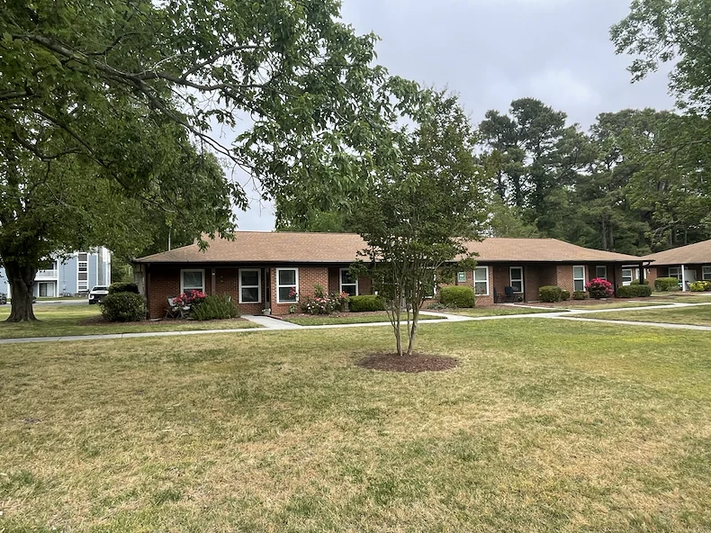 Image of University Place Apartments (1)