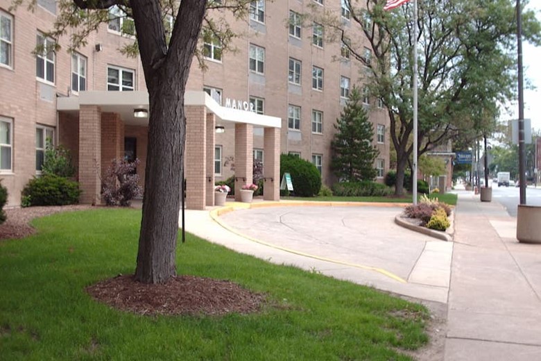 Image of Kirby Manor (2)