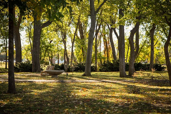 Image of Zarrow Pointe (3)