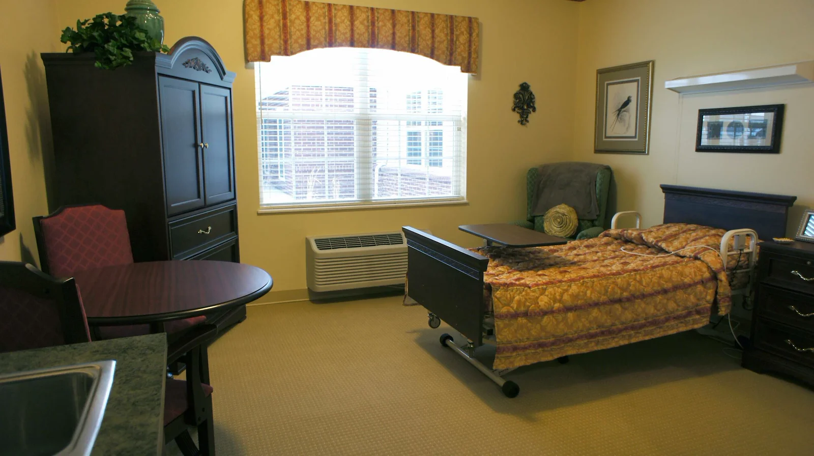 Image of The Lakes of Monclova Senior Living (1)