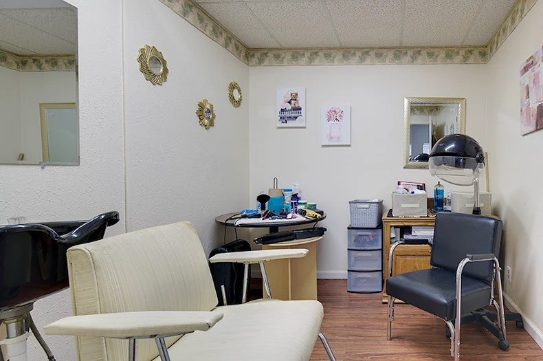 Image of Cedar Hill Healthcare Center (8)