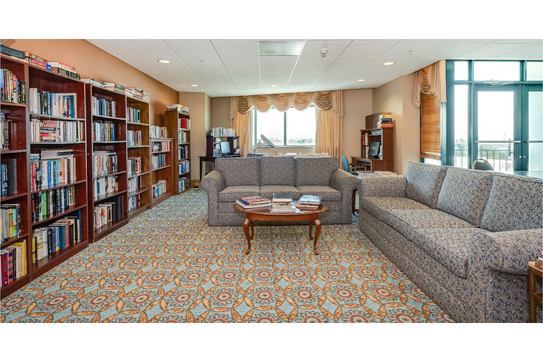 Image of The Sterling Aventura (3)