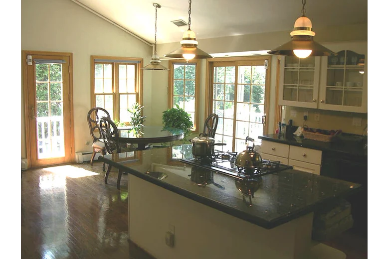Image of Avalon House 6 on Hardwood Lane (2)