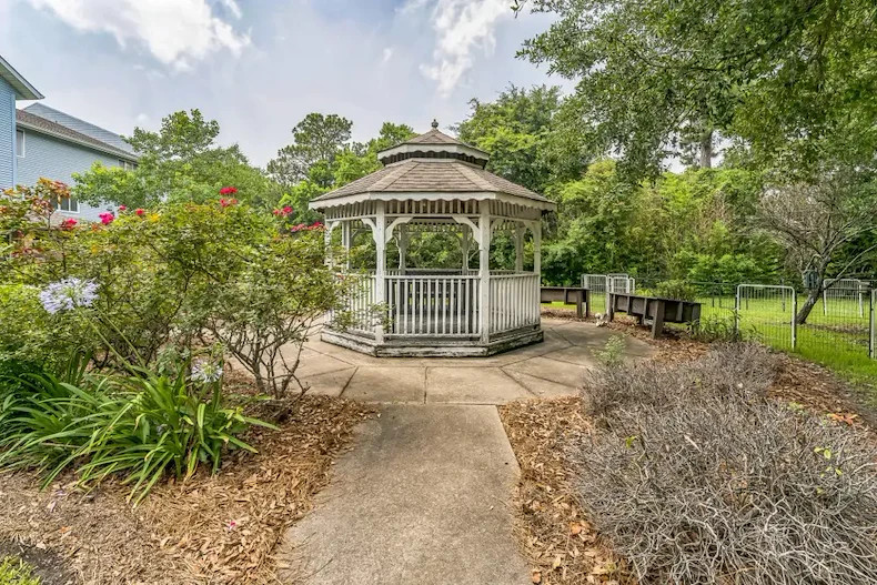 Image of River's Edge by Barclay House (8)