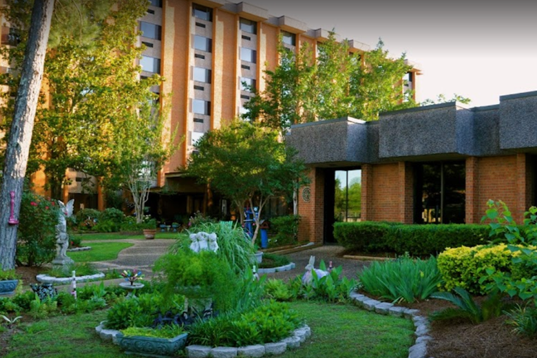 Image of Sturgis Hall/John Knox Manor III (4)