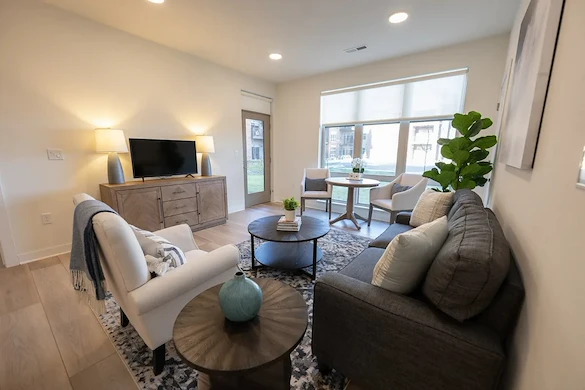 One and Two Bedroom Luxury Apartments and Townhomes