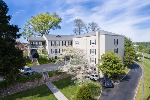 Image of River Oaks Place Loudon (3)