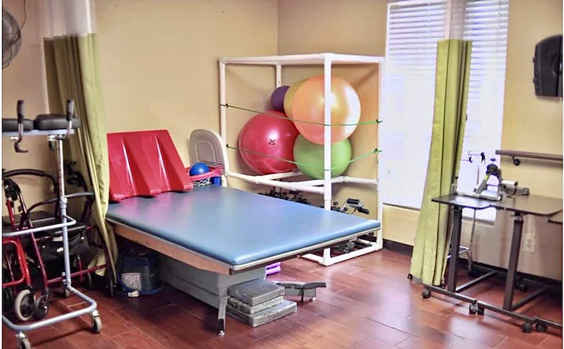 Image of Franklin Heights Nursing & Rehabilitation (5)