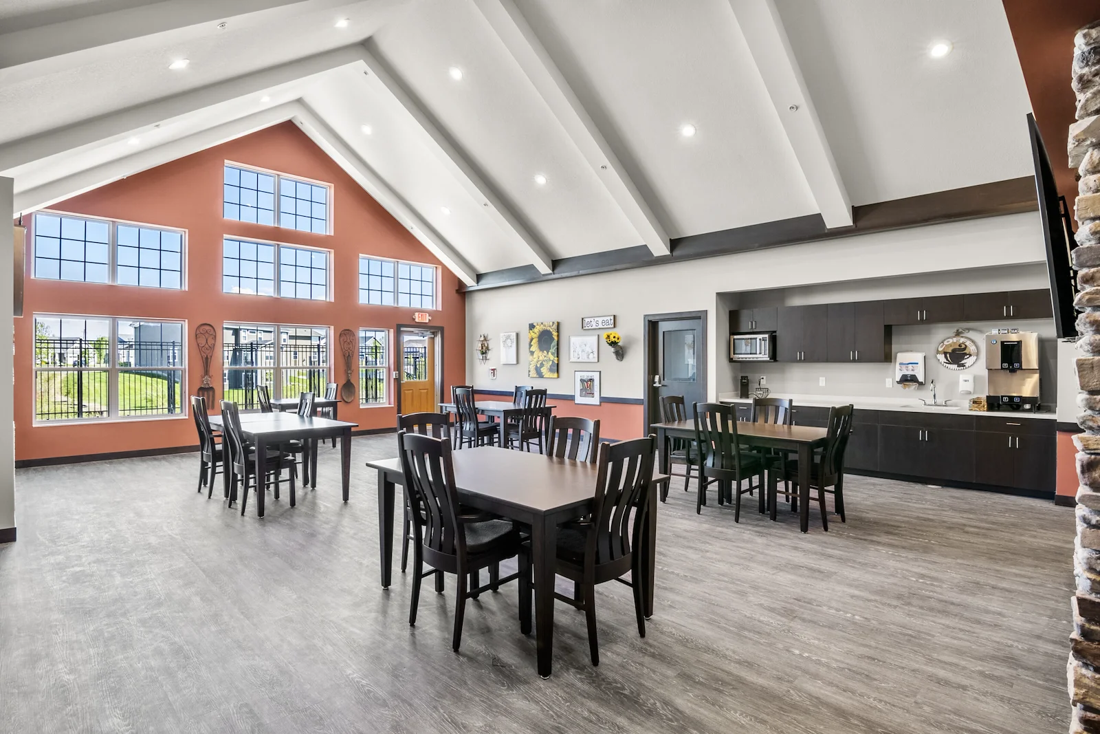 Image of Suite Living Senior Care of Maple Grove (6)
