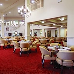 Salmon Creek Gracious Retirement Living Hawthorn Senior Independent Living in Boise, Idaho community dining room