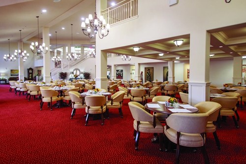 Salmon Creek Gracious Retirement Living Hawthorn Senior Independent Living in Boise, Idaho community dining room