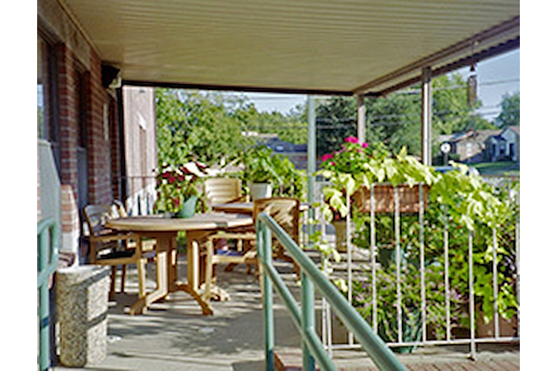 Image of Crescent Manor (2)